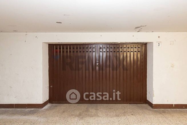 Box/posto auto in residenziale in Via Antonio Gramsci 53 B