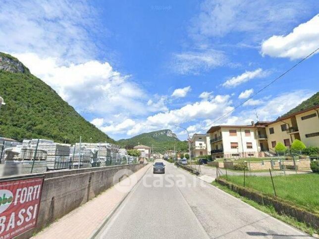 Terreno agricolo in commerciale in Via San Caterina