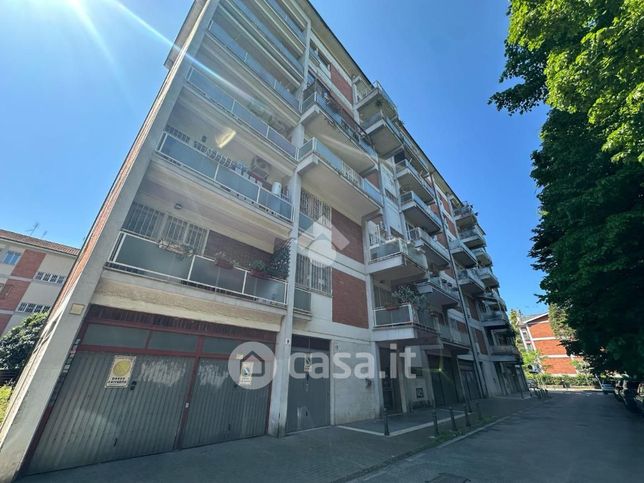 Appartamento in residenziale in Via Annibale De Gasperis 15