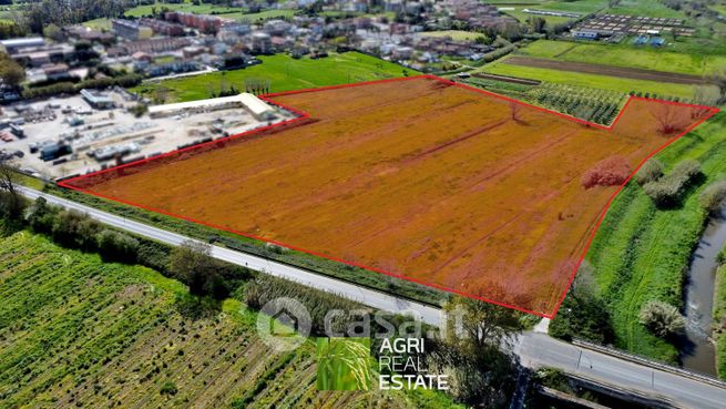 Terreno agricolo in commerciale in Strada Alta