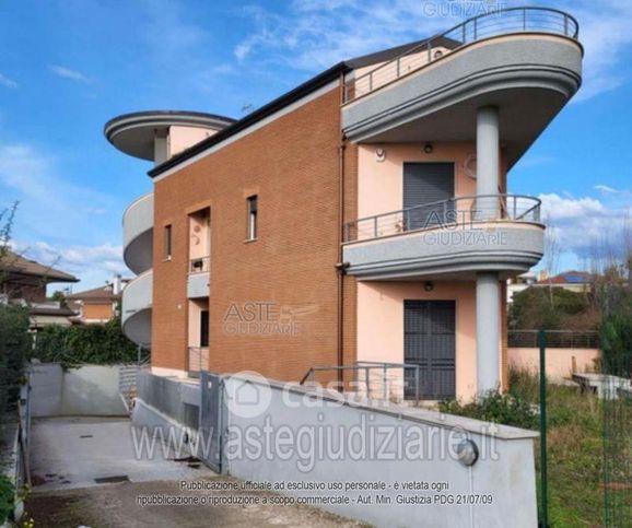 Appartamento in residenziale in Viale San Marino 29