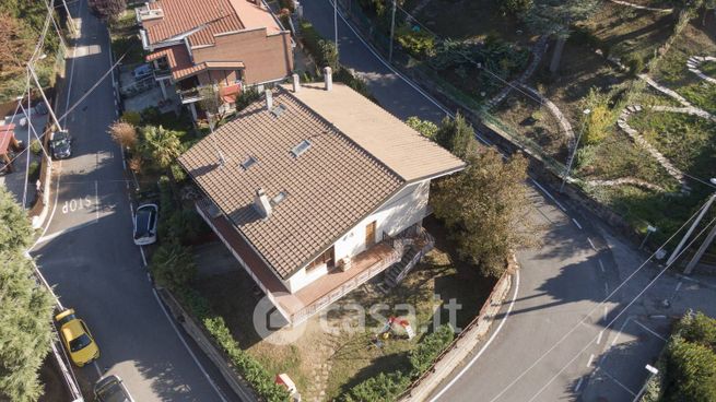 Villa in residenziale in Viale XXV Aprile