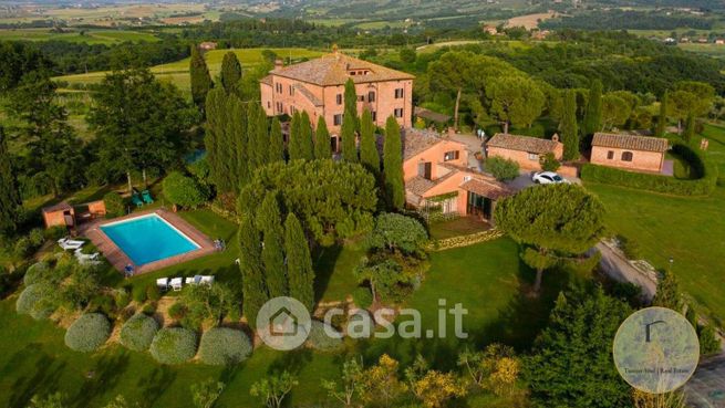 Casa indipendente in residenziale in 