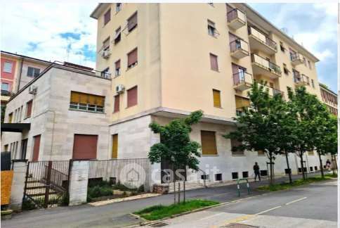 Ufficio in commerciale in Viale Trieste