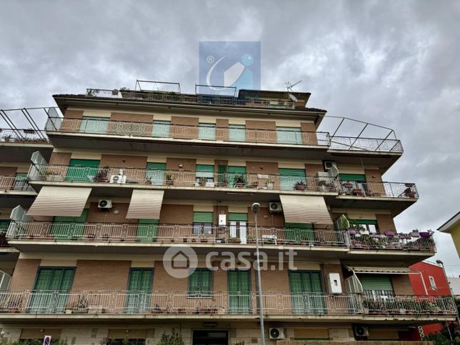 Appartamento in residenziale in Via Giuseppe Parini 30