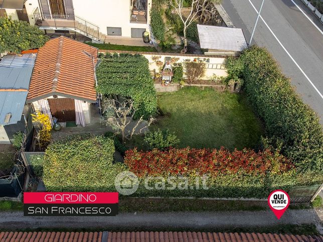 Rustico/casale in residenziale in Via San Francesco D'Assisi 43