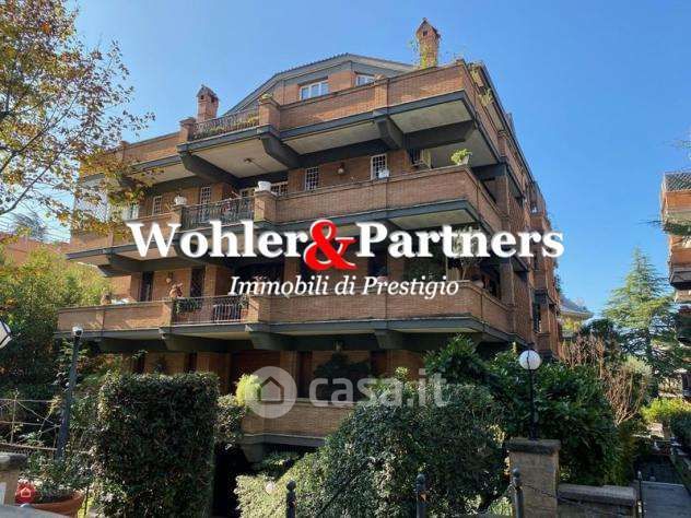 Appartamento in residenziale in Viale Cortina d'Ampezzo 164