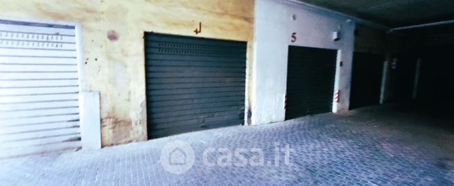 Garage/posto auto in residenziale in Via di Val Tellina