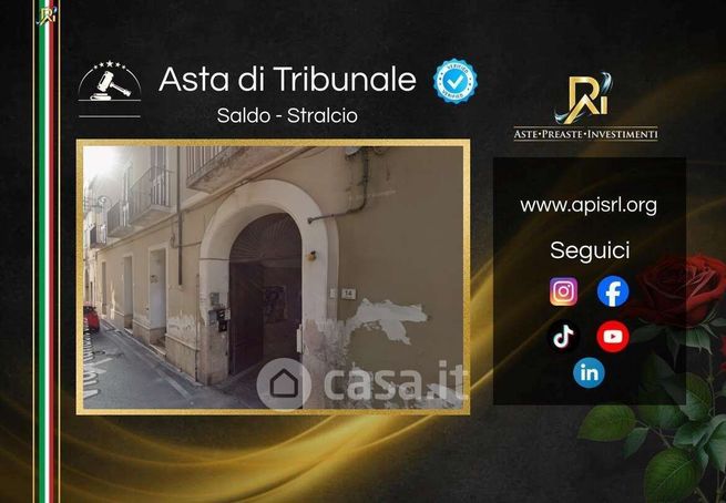 Appartamento in residenziale in Via Raffaele Uccella 14