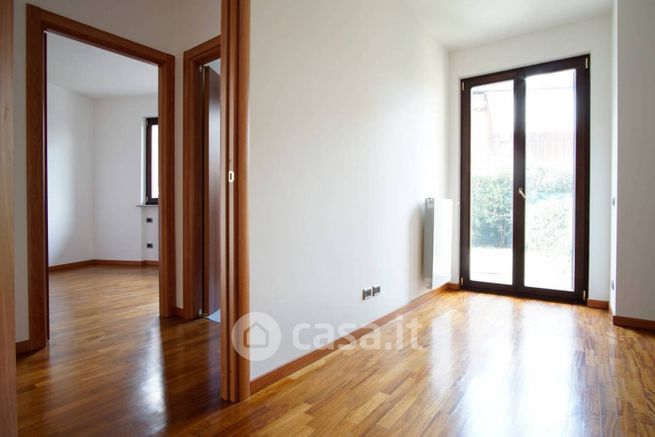 Appartamento in residenziale in Via Pasubio 7