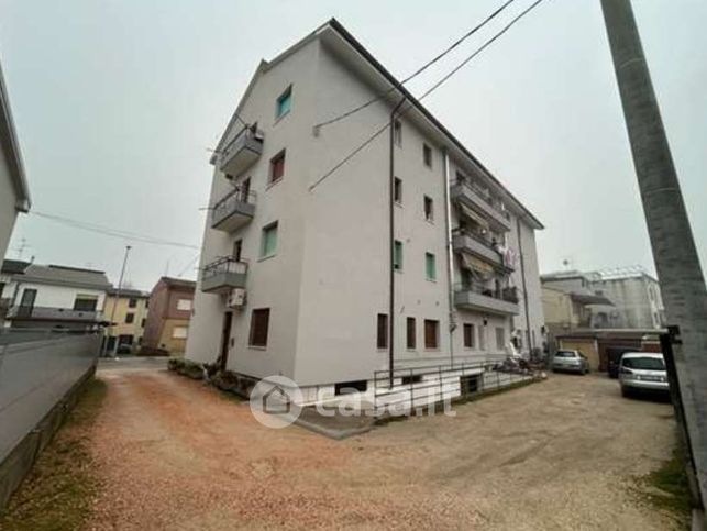Appartamento in residenziale in Via IV Novembre
