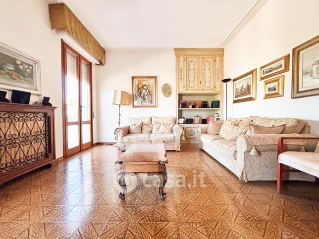 Appartamento in residenziale in Via G. Carducci 25