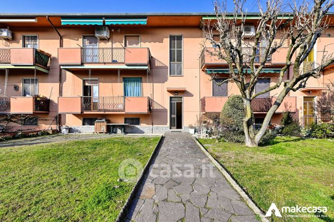 Appartamento in residenziale in Via Alessandrini 4