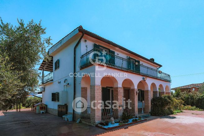 Villa in residenziale in Via di Colle Formica