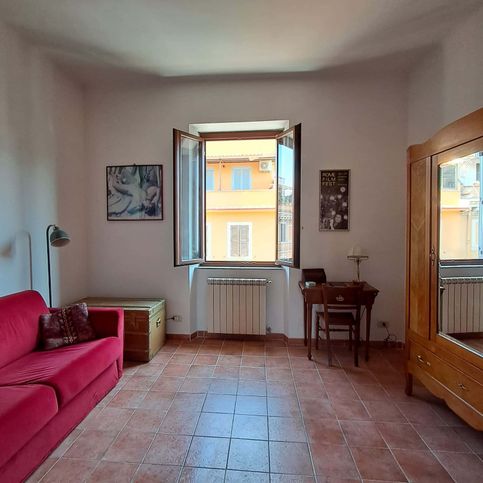 Appartamento in residenziale in Via Macerata 33
