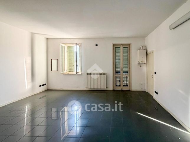 Ufficio in commerciale in Via Stazione 4