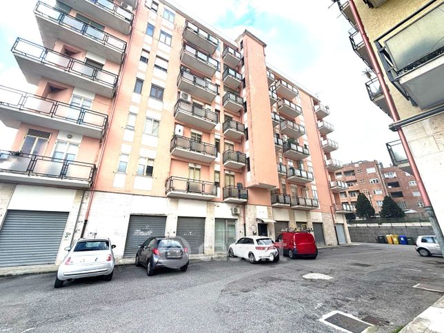 Appartamento in residenziale in Via Antonio Lombardi