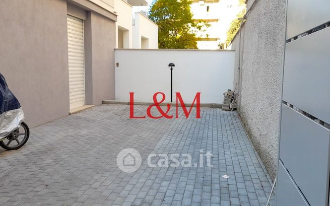 Ufficio in commerciale in Via Michele Amari