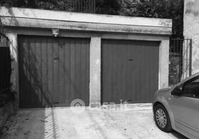 Box/posto auto in residenziale in Via XXIV Maggio