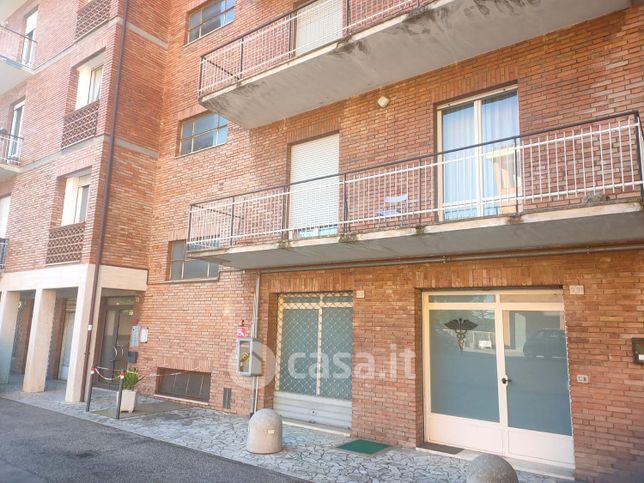 Appartamento in residenziale in Via Eugubina