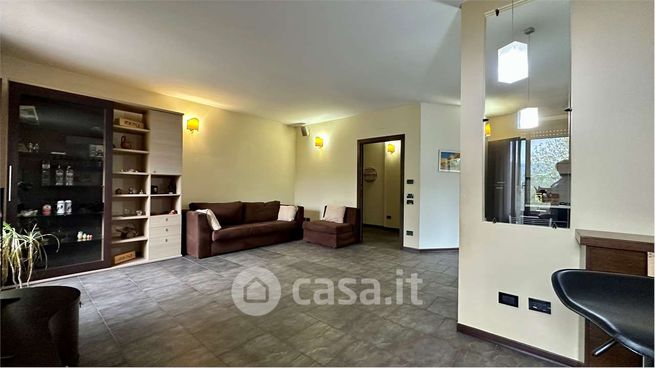 Villa in residenziale in Strada di Larzano
