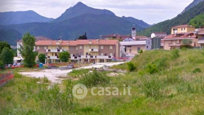 Terreno edificabile in residenziale in Via O. Romero