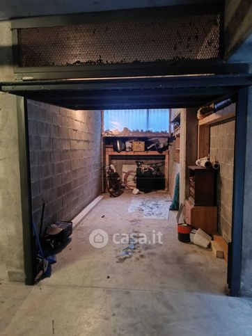 Box/posto auto in residenziale in Via Antiche Fornaci