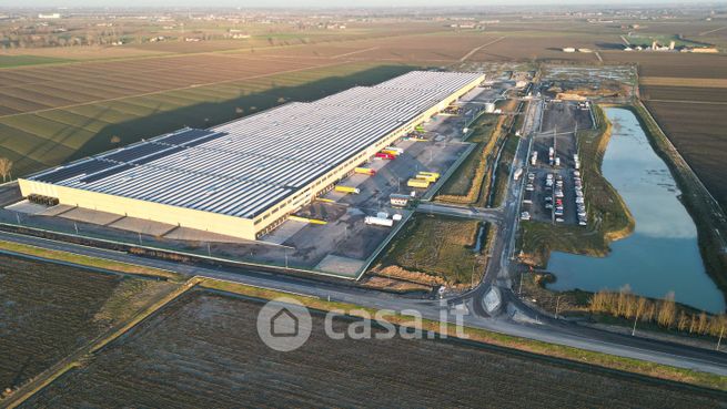 Capannone in commerciale in Strada Provinciale 462R