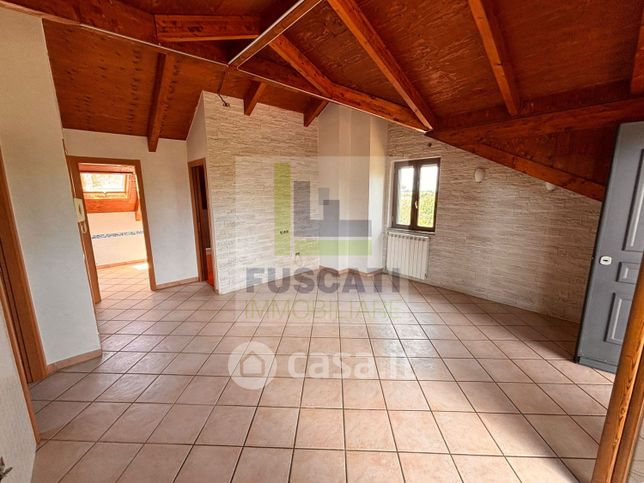Appartamento in residenziale in Via Petronio