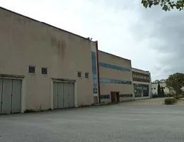 Capannone in commerciale in Via Spagna