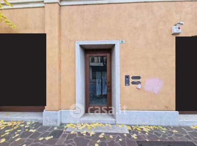 Ufficio in commerciale in Corso Mazzini Giuseppe 4 -26