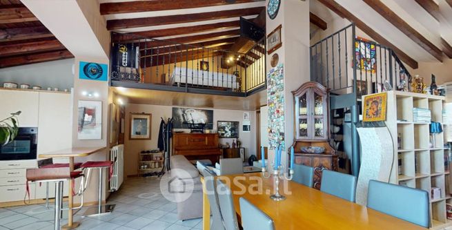 Appartamento in residenziale in Piazza Italia 6