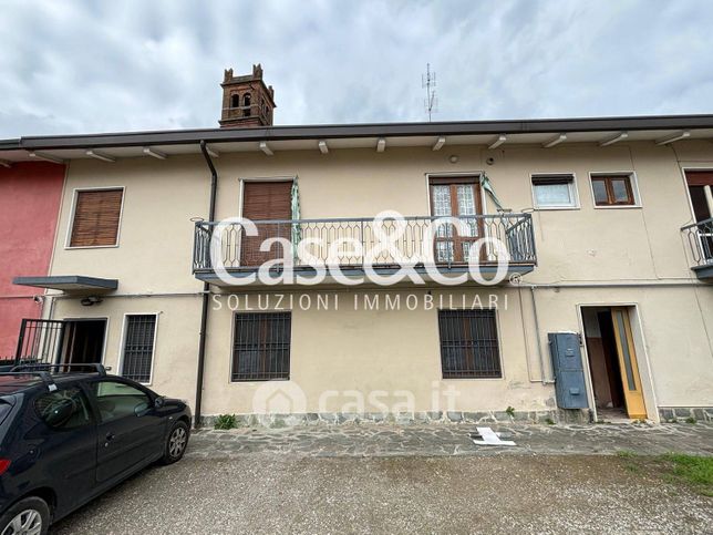 Appartamento in residenziale in Via Valcamonica 39