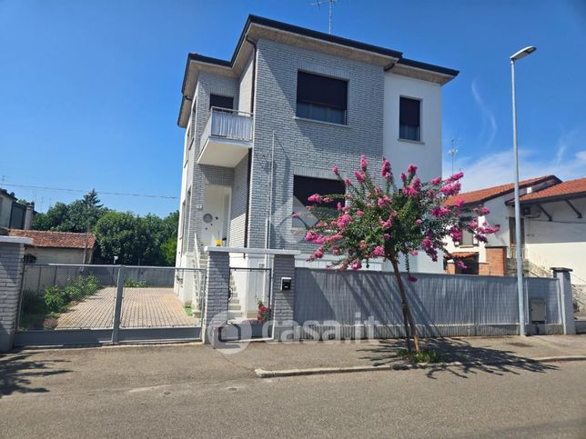 Villa in residenziale in Via Melozzo da Forlì 1