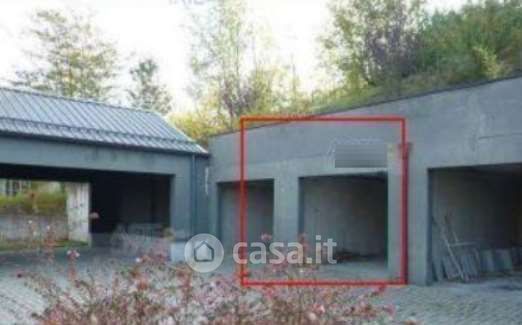 Box/posto auto in residenziale in Strada Gherzi