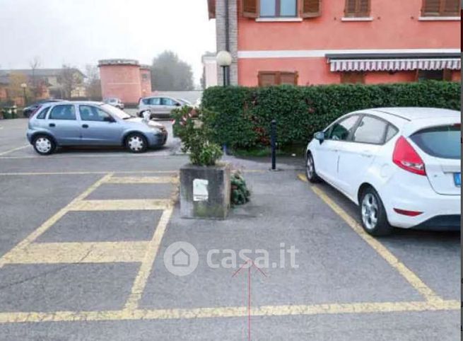 Garage/posto auto in residenziale in Via Montesuello