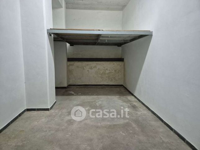 Garage/posto auto in residenziale in Viale Strasburgo 179