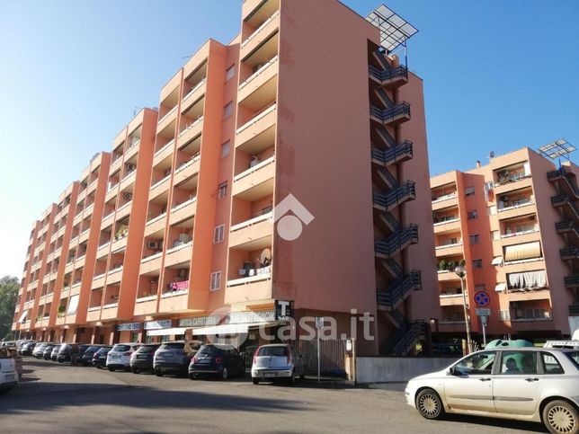 Appartamento in residenziale in Via Emilio Longoni 19