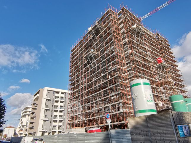 Appartamento in residenziale in Via Giuseppe Giacosa 24
