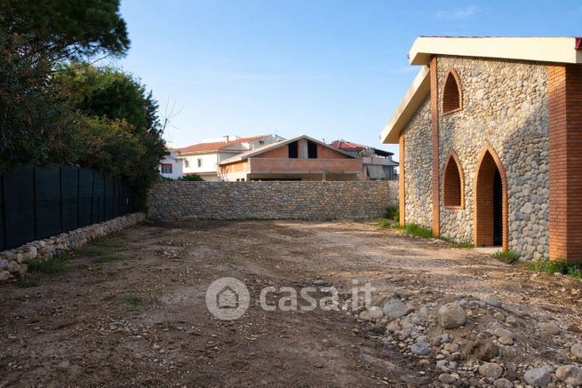 Villa in residenziale in Via degli Oleandri 7