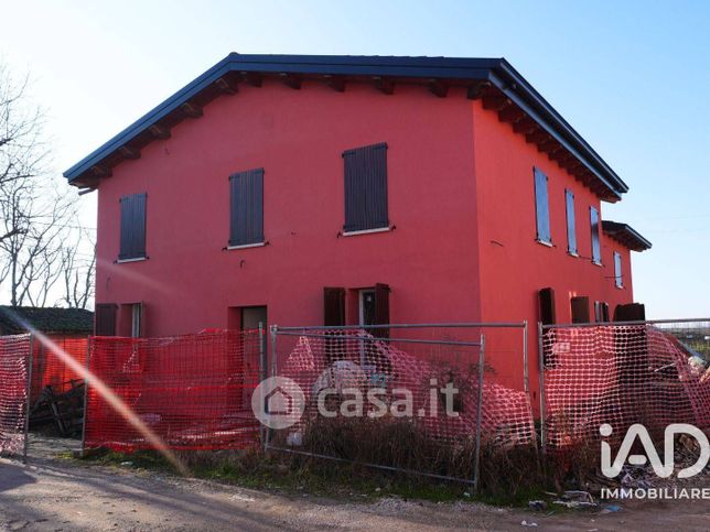 Villa in residenziale in Via Borgoferro 46