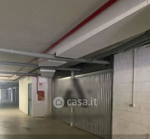 Box/posto auto in residenziale in Via Colonnello Tommaso Masala 42