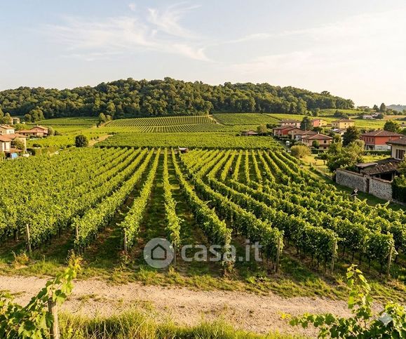 Terreno edificabile in residenziale in Via Mazzini