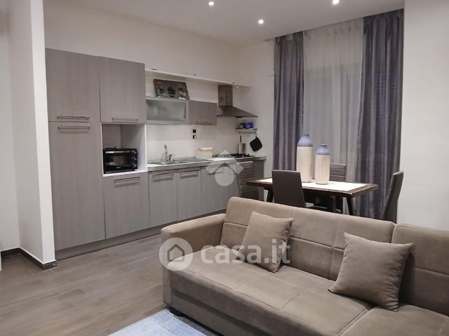 Appartamento in residenziale in Via Gabriele Jannelli 34