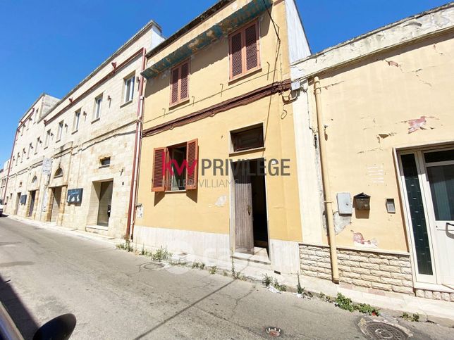 Casa indipendente in residenziale in 