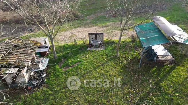 Terreno agricolo in commerciale in Via Pazzano