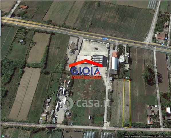 Terreno agricolo in commerciale in Via Domiziana