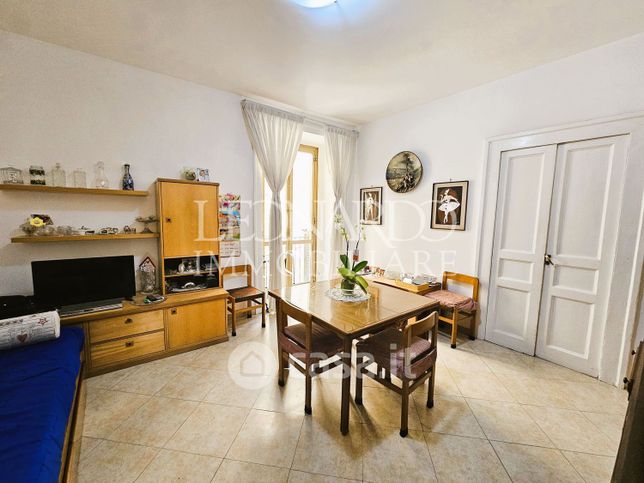 Appartamento in residenziale in Via Filippo Rega