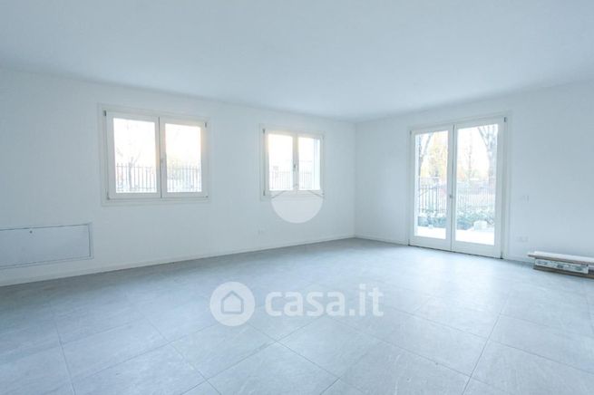 Appartamento in residenziale in Via delle Pietre 23