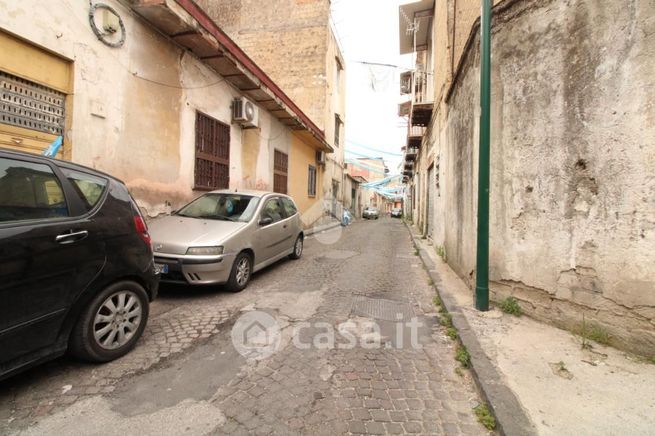 Garage/posto auto in residenziale in Via Ciro Improta 6